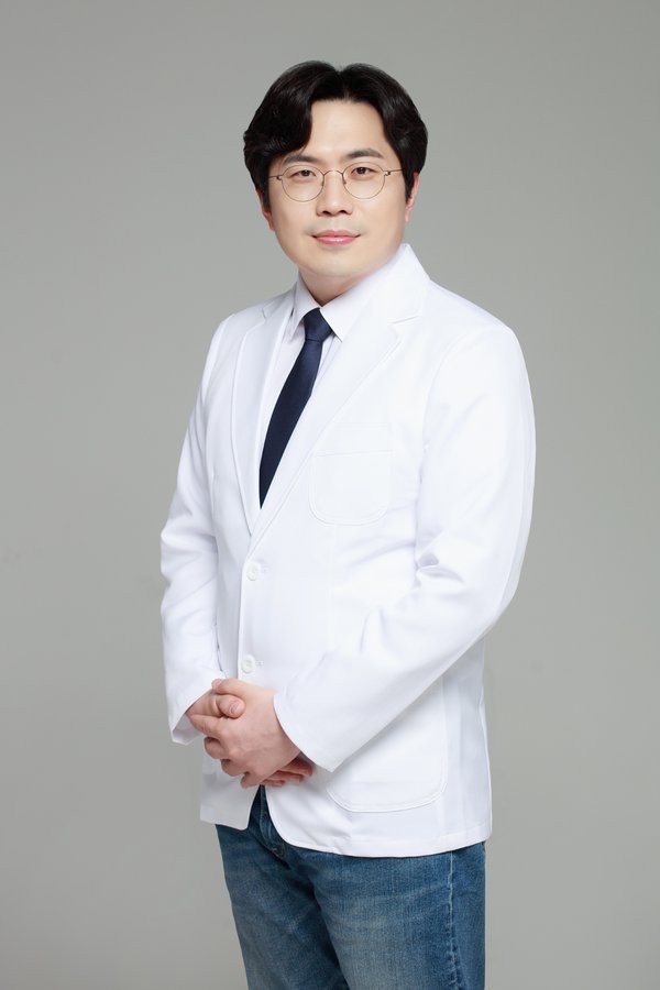 옹성문 원장 프로필 사진